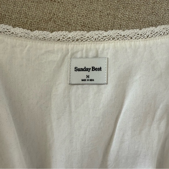 Aritzia Sunday Best Top - Picture 2 of 4